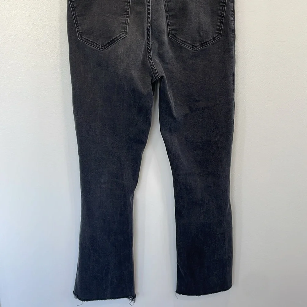 Madewell Cali Demi-Boot faded black high waist stretch jeans. Size 26T